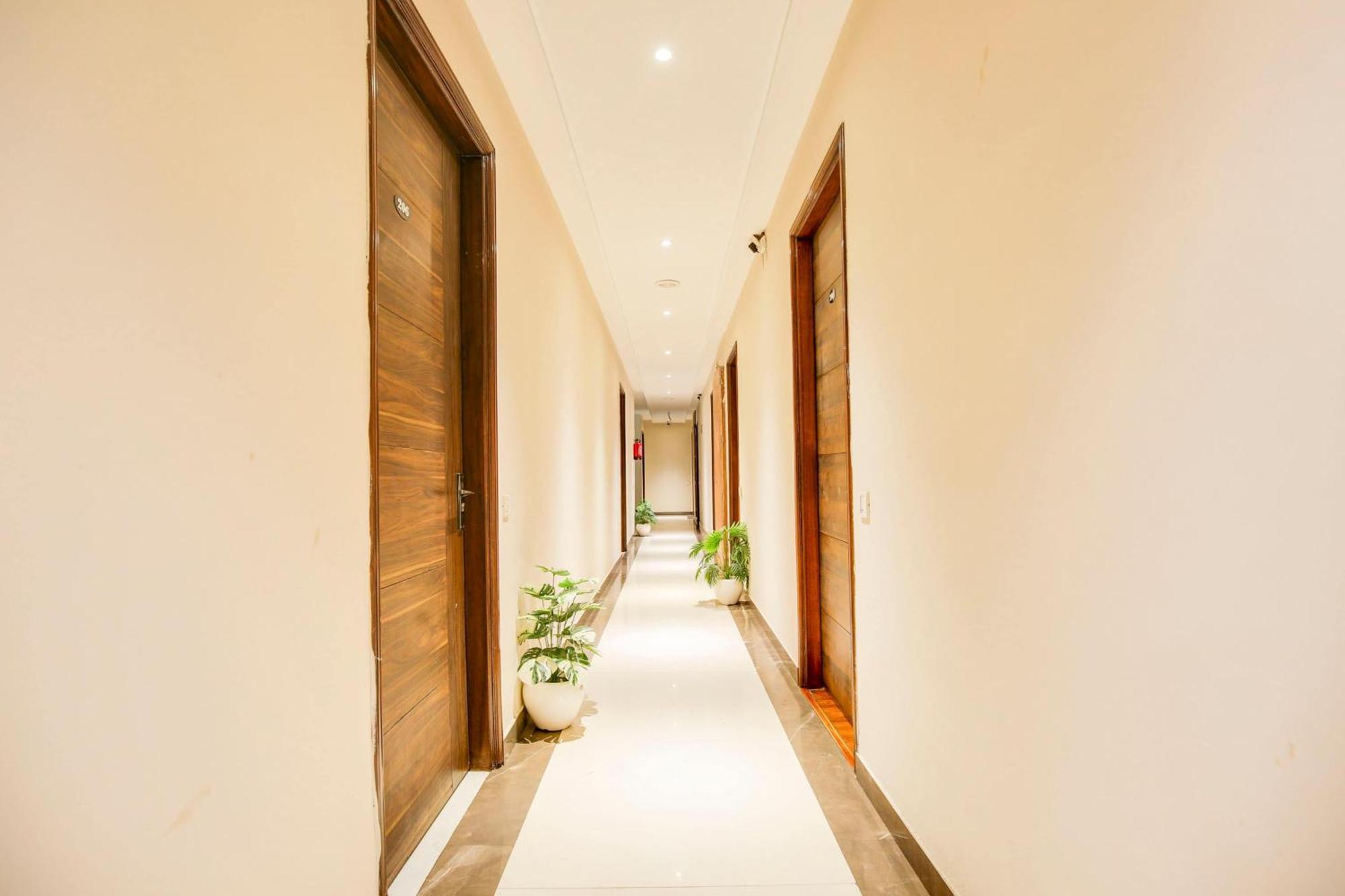 Super Townhouse Grand Fortune Amritsar Ngoại thất bức ảnh