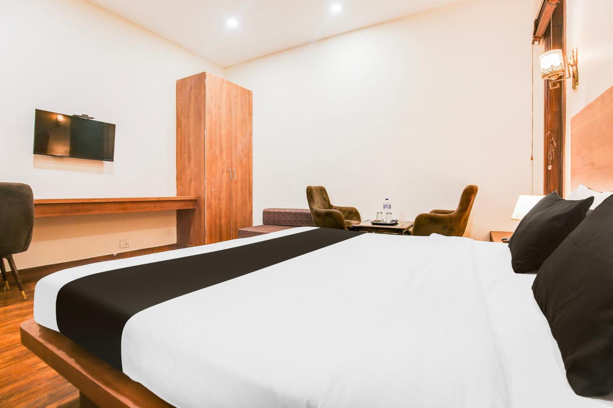 Super Townhouse Grand Fortune Amritsar Ngoại thất bức ảnh
