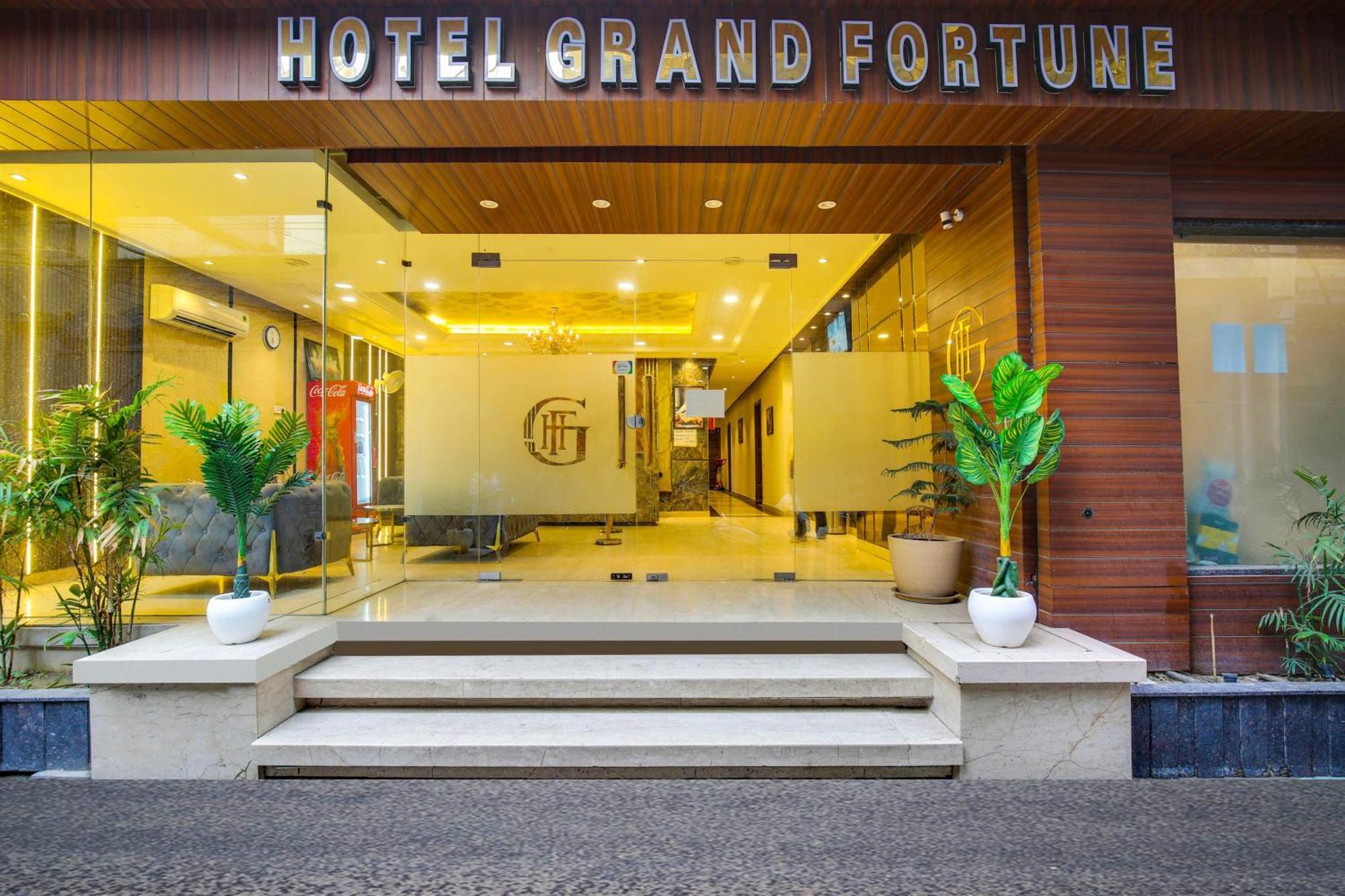 Super Townhouse Grand Fortune Amritsar Ngoại thất bức ảnh