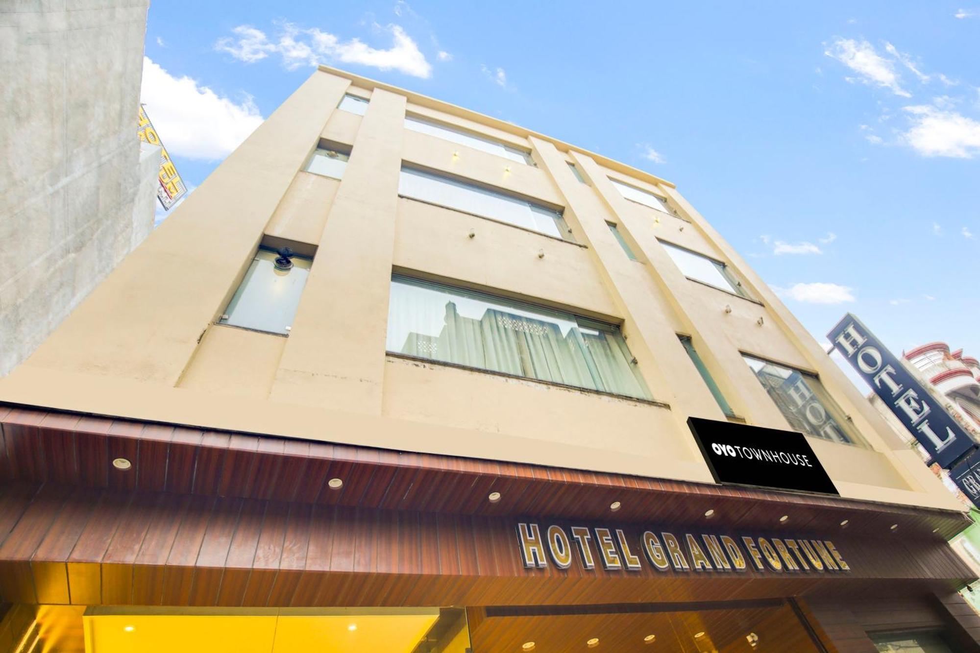 Super Townhouse Grand Fortune Amritsar Ngoại thất bức ảnh