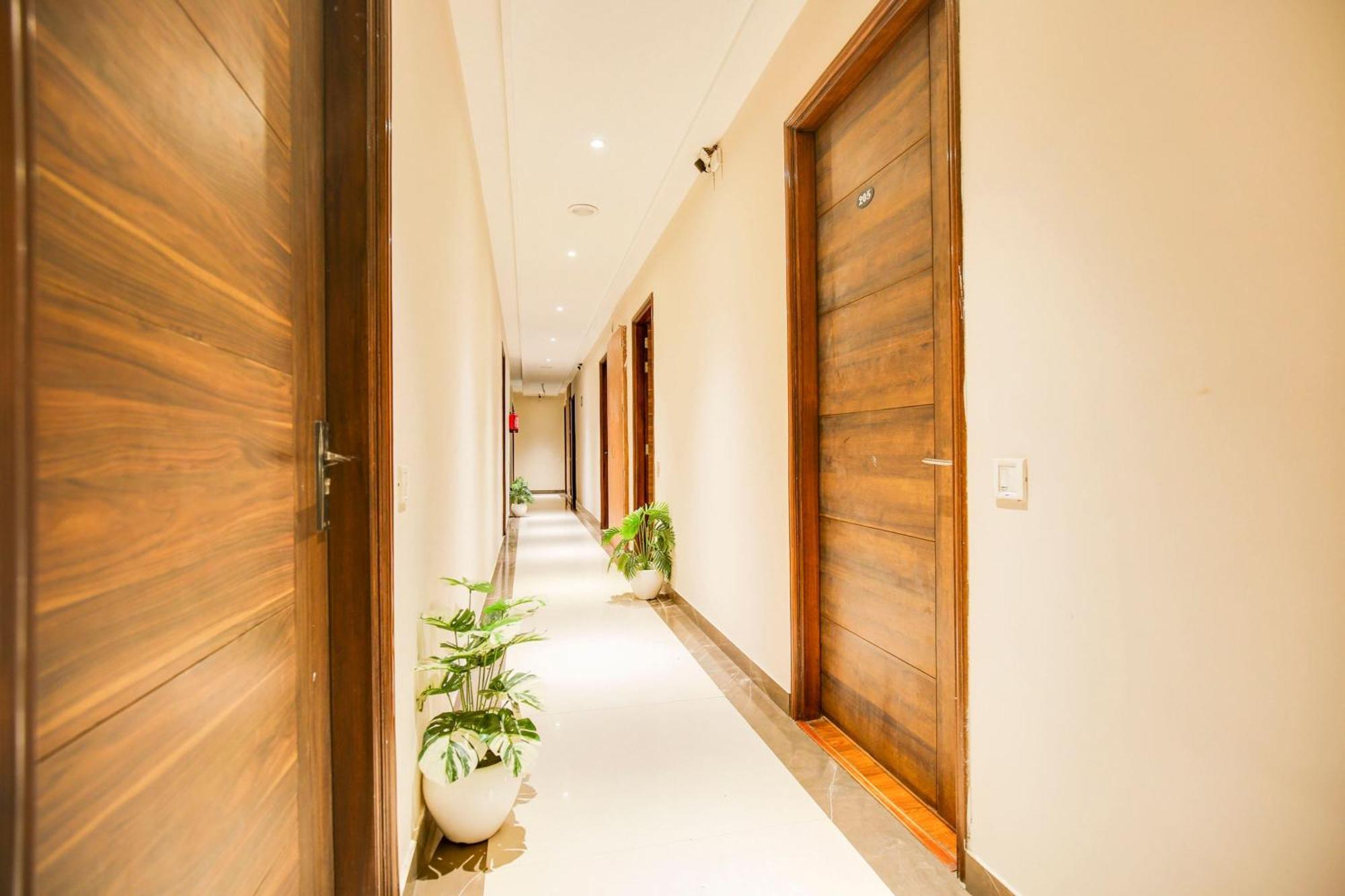 Super Townhouse Grand Fortune Amritsar Ngoại thất bức ảnh