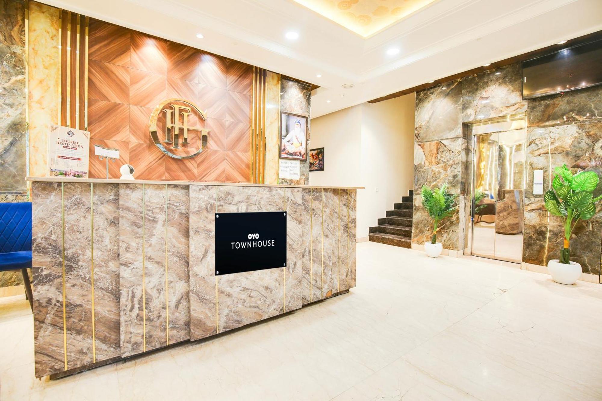 Super Townhouse Grand Fortune Amritsar Ngoại thất bức ảnh
